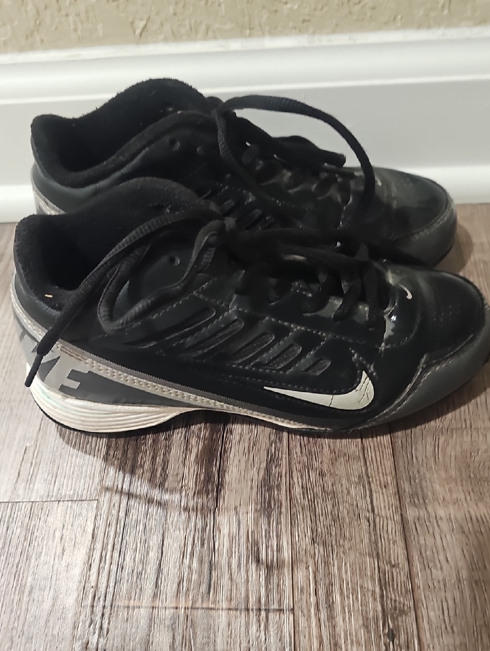 Nike Black and White Baseball Cleats
